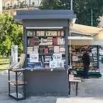 Viale Premuda By Onefinestay